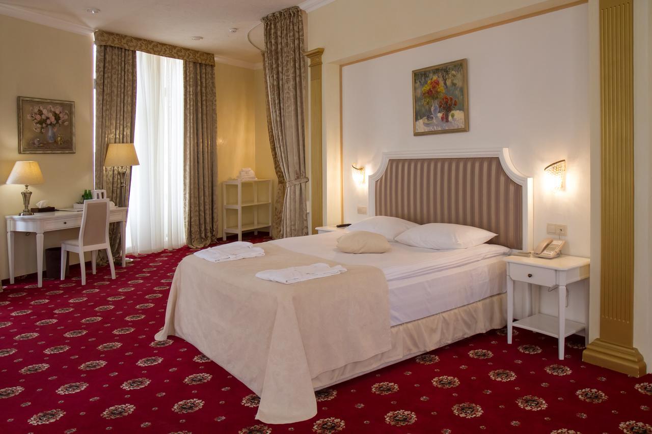 Hotel & Kijów